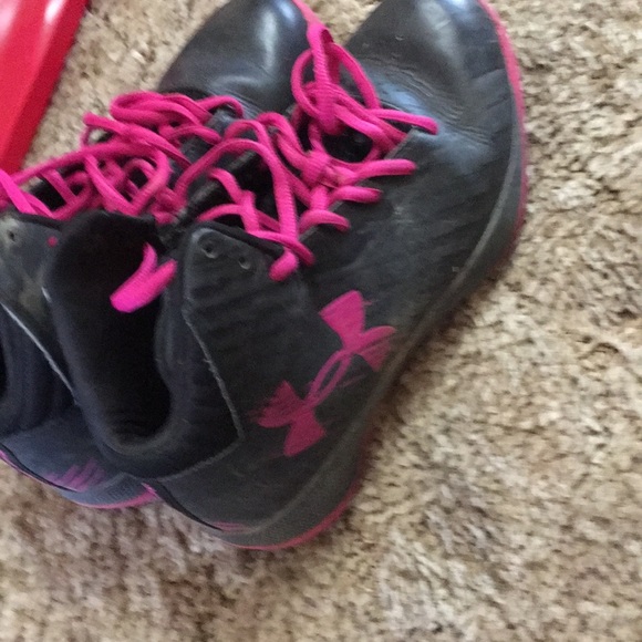 Shoes - Picture 2 of 4